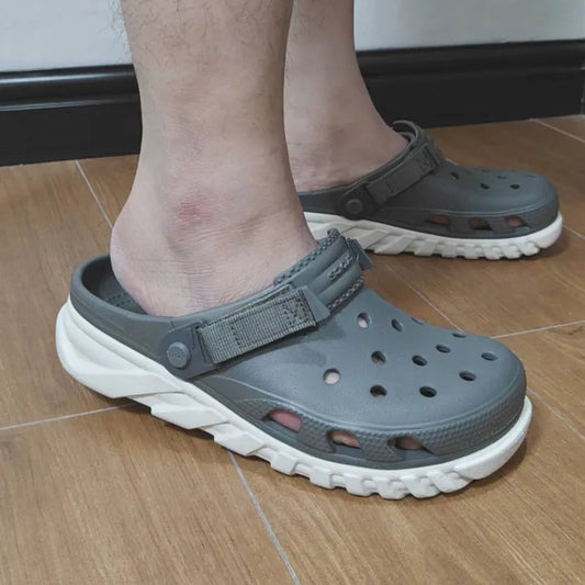 Crocs Duet Max II Clogs (Dark Grey)