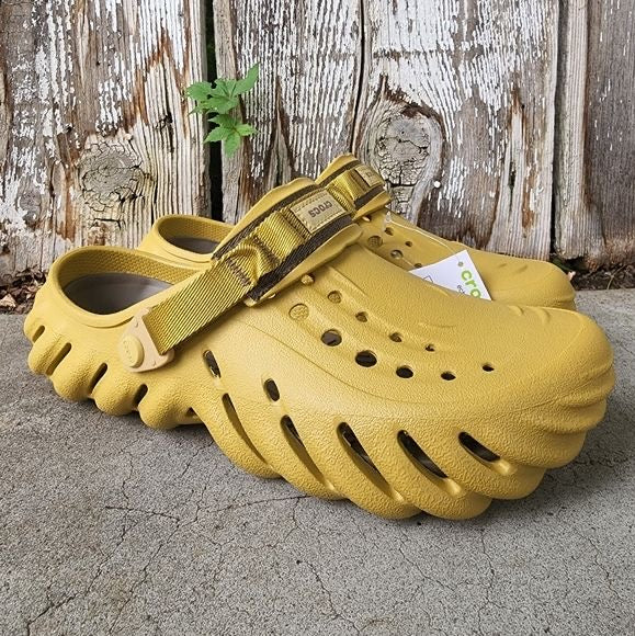 Crocs Echo Clogs (Desert Yellow)